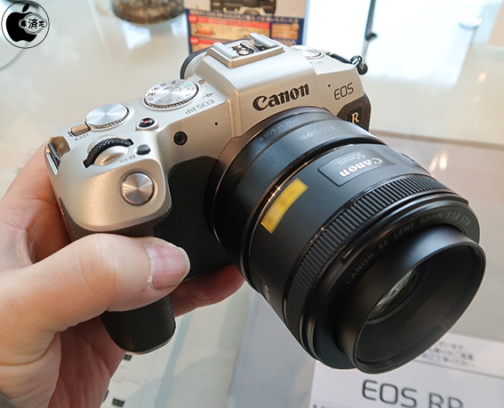 キヤノン、小型・軽量なフルサイズミラーレスデジタルカメラ「EOS RP