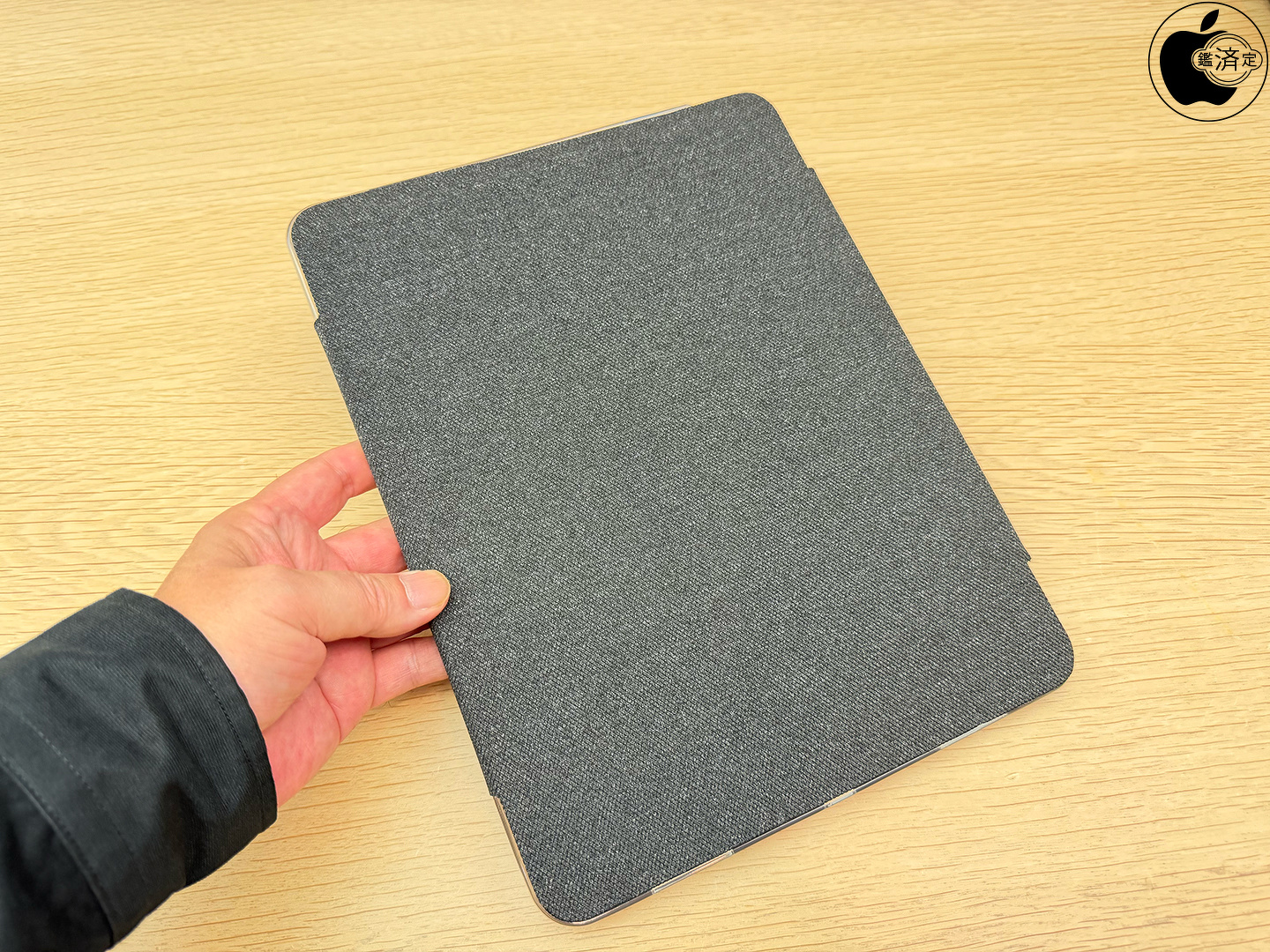 Apple Store、mophieのiPad Air用ケース「mophie Knit Pro Folio Case