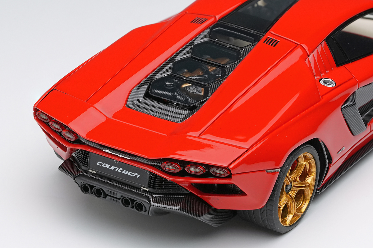 Make Up Co., Ltd. / Lamborghini Countach LPI 800-4 2022