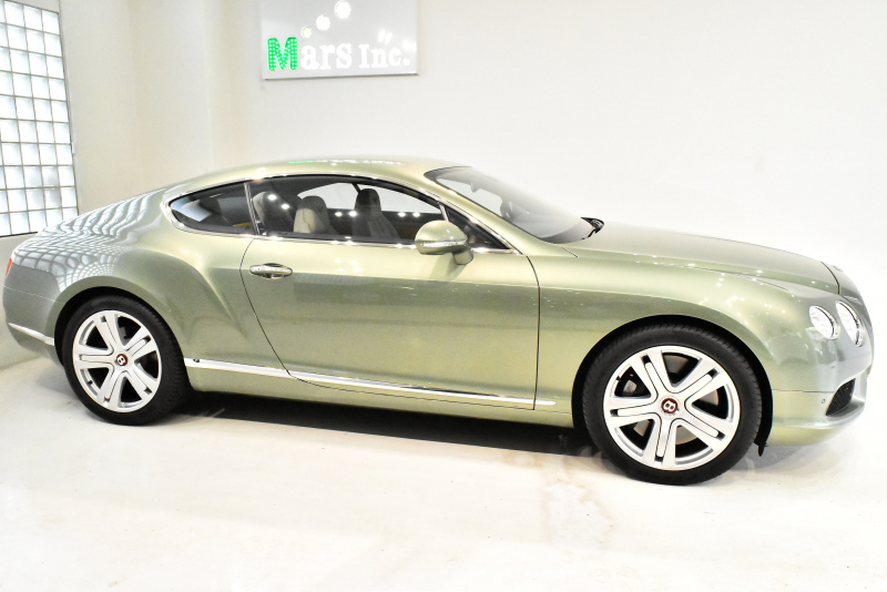 ベントレー コンチネンタル GT V8 正規ディーラー車 特注カラー