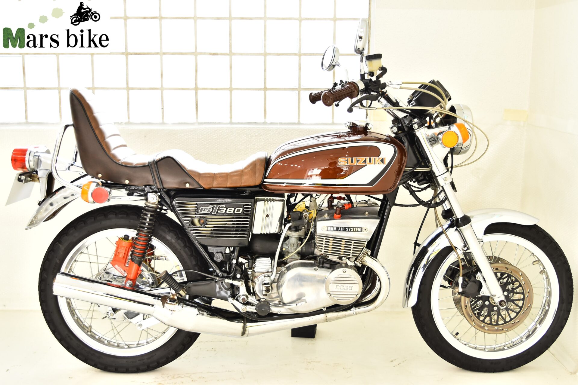 SUZUKI GT380 昭和50年4月登録 1975年 フル国内物 カスタム多数 | Mars