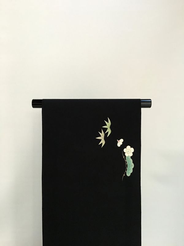 新古塩瀬黒地名古屋帯＊松竹梅（未仕立）