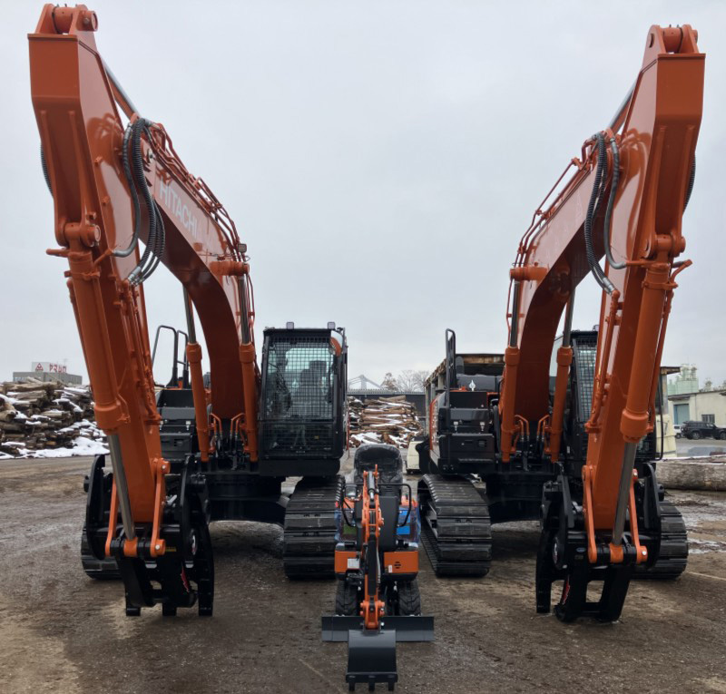 日立ショベル 「ZX8U-2」「ZX200-7」 新車納車させていただきました