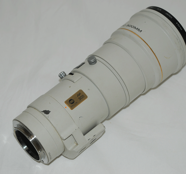 MINOLTA ミノルタ AF 300mm/F4 G APO TELE（HS） レンズを買取しました