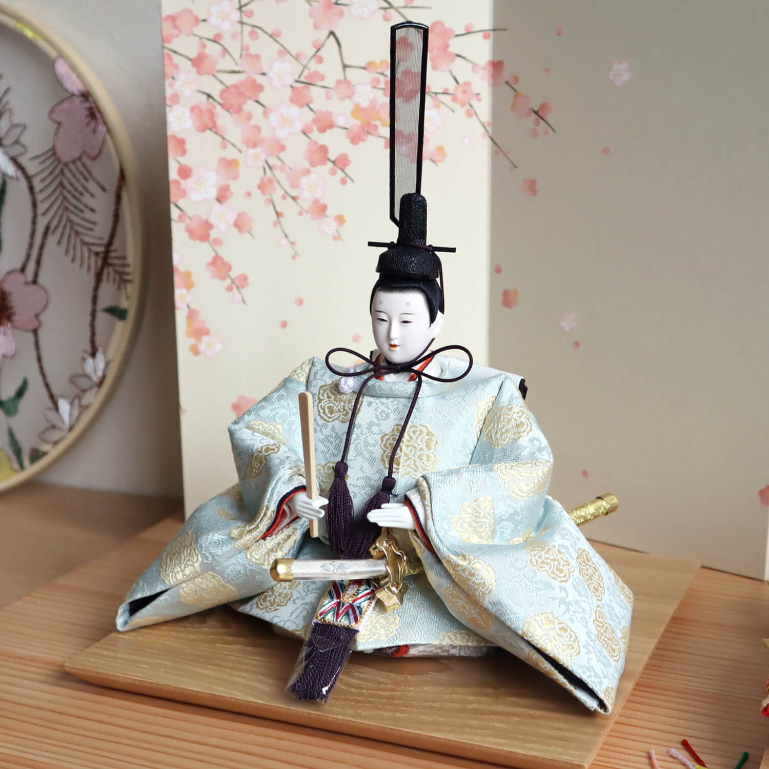 大橋弌峰作 京都 芥子 正絹西陣織有職雛 24cm「福梅」二曲一双屏風