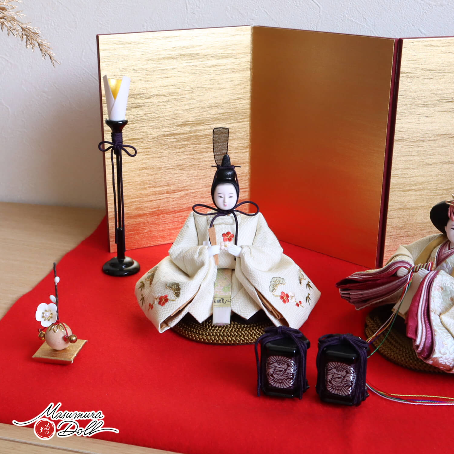 最新作 柴田家千代作 葵 絵巻雛 刺繍 松竹梅 済美箔屏風 木製燭台 貝桶