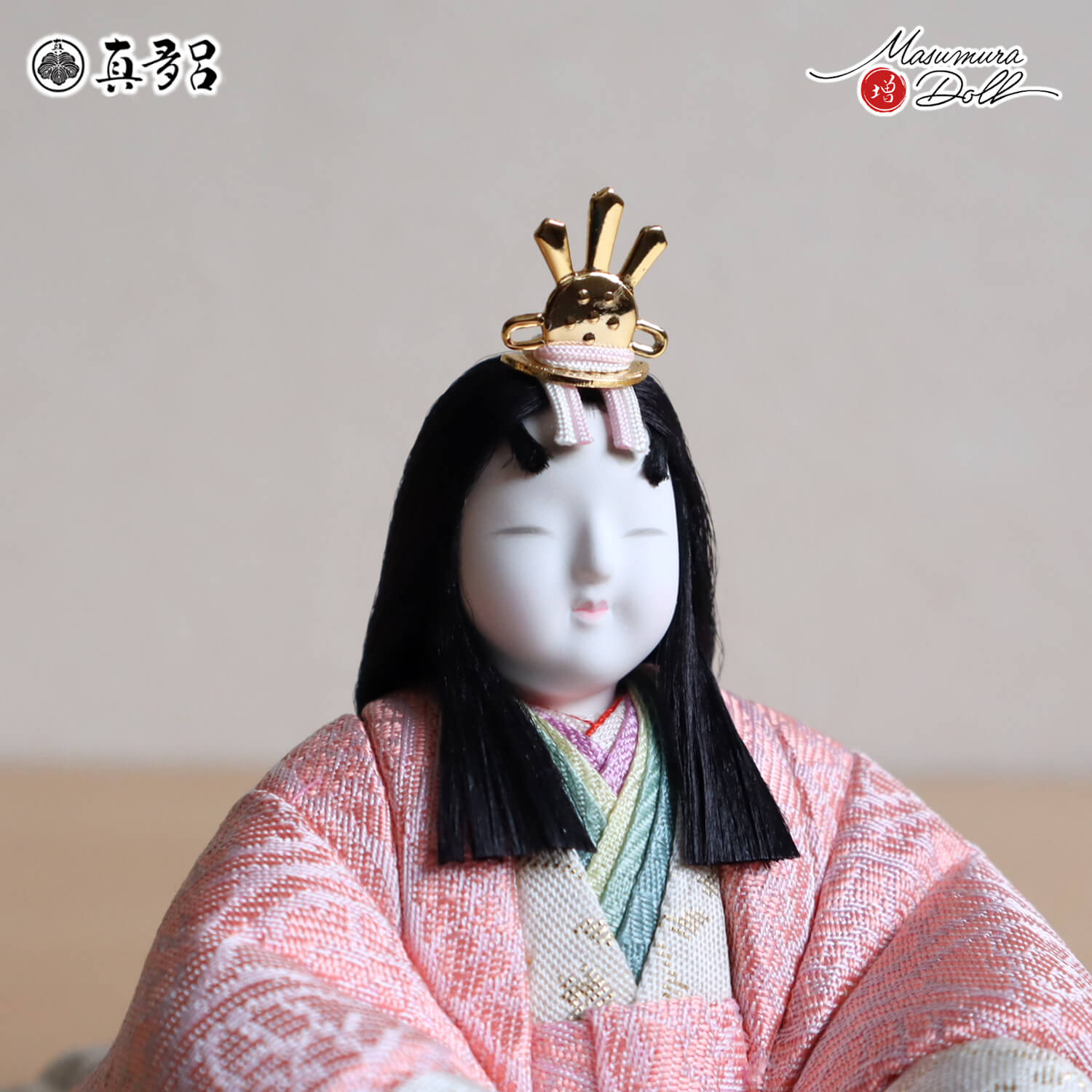 最新作 伝統的工芸品 三世・金林真多呂作 伝産・天宝雛 箔押『有職 雲