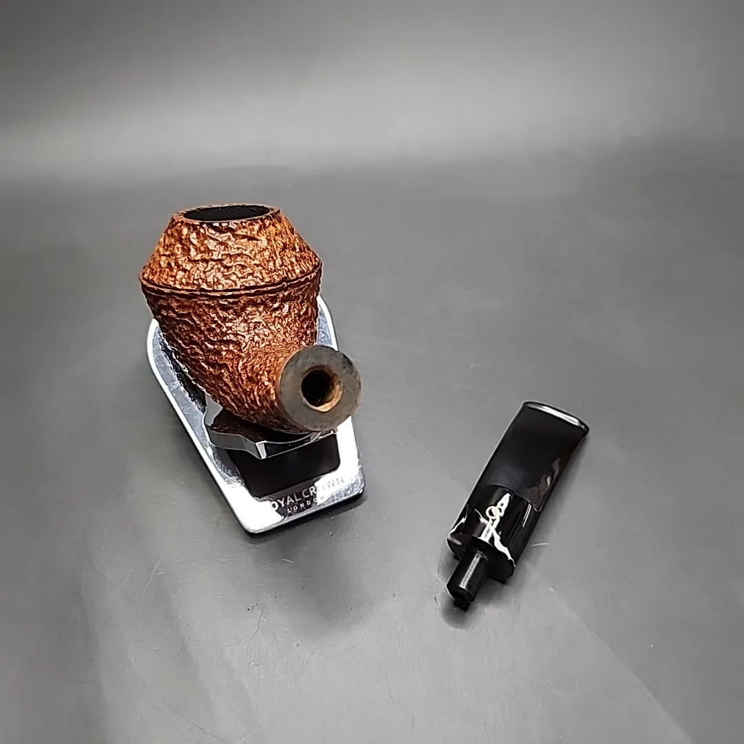 J.T. & D. Cooke Bent Rhodesian Estate Briar Pipe, American Estates