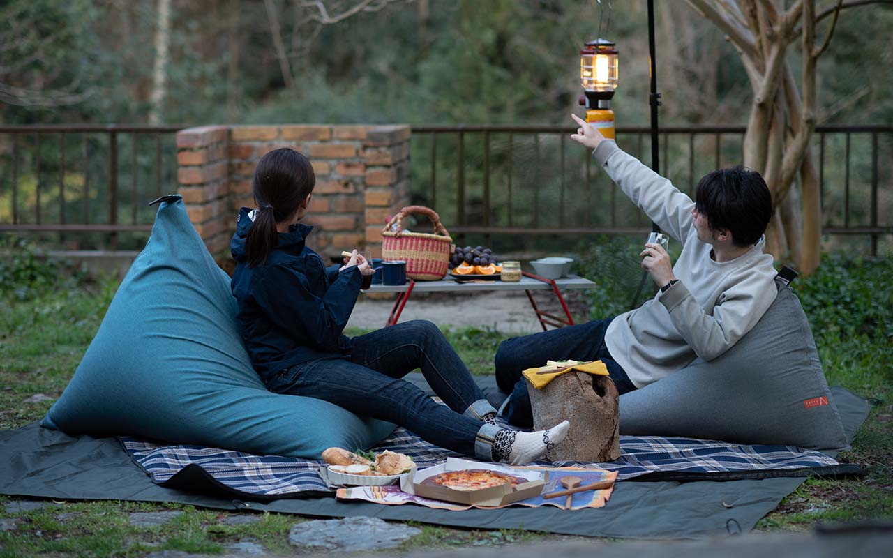 テトラ / NATURA | ベランダやアウトドアでも使えるビーズクッション