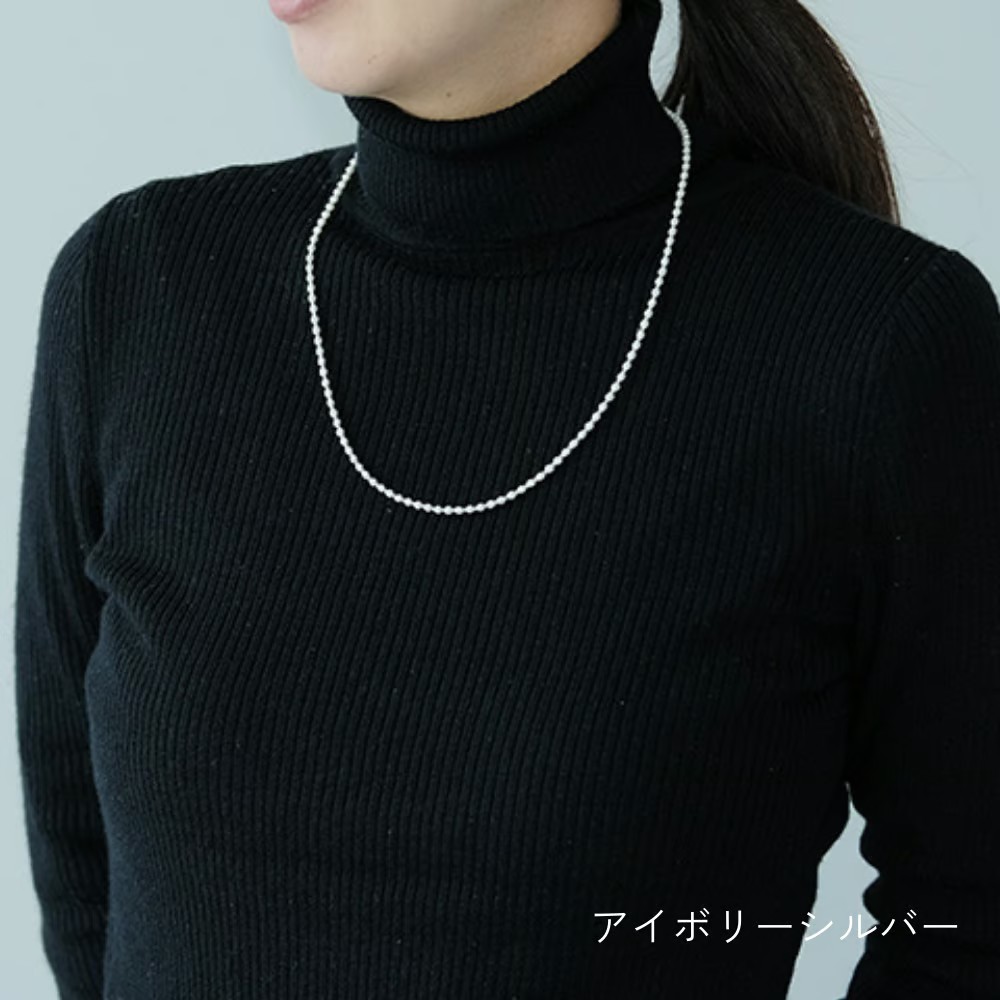 刺繍技術でできた肌に優しい ネックレス | マイクロスフィア55