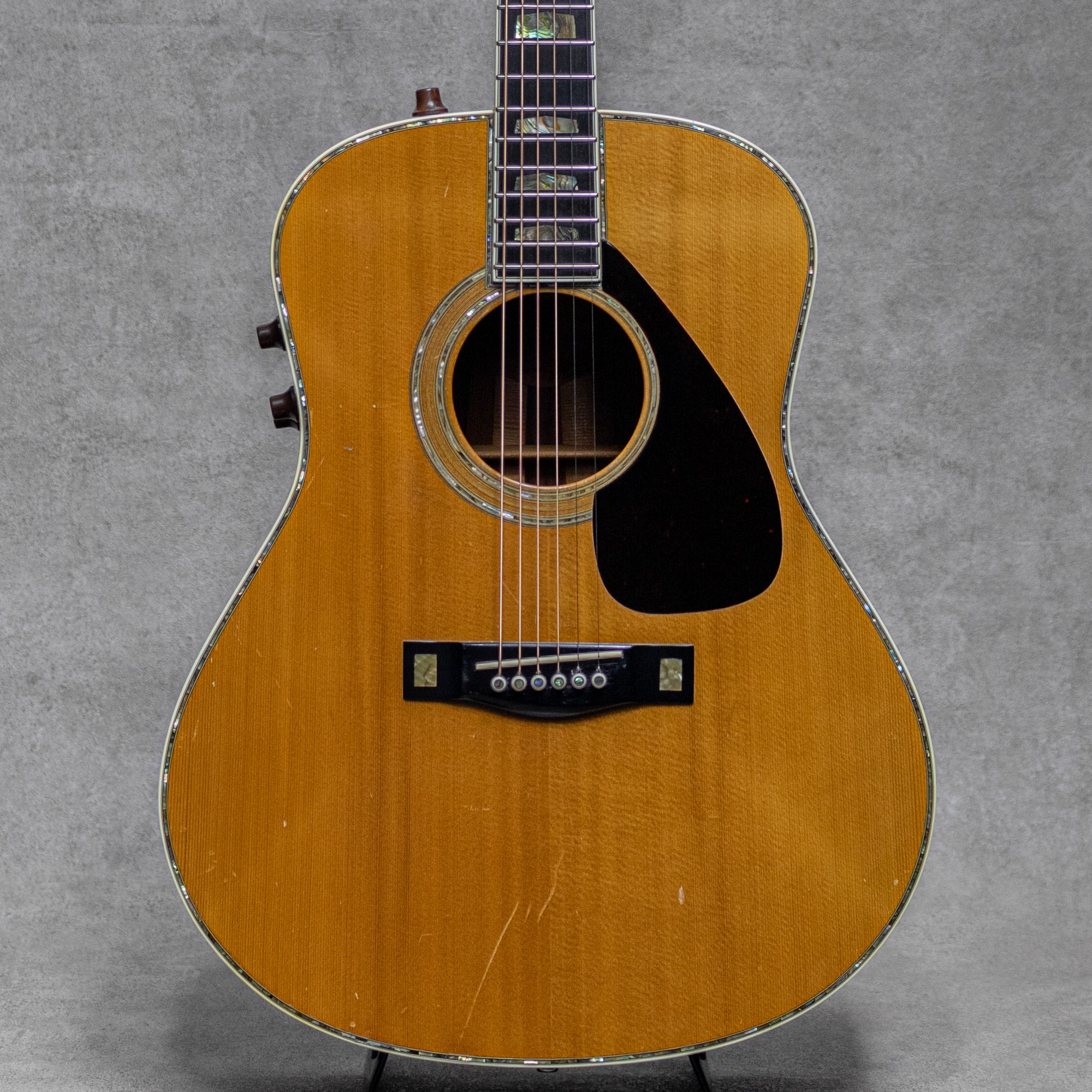 L-53 Custom Jacaranda / 1982: アコースティックギター｜三木楽器公式