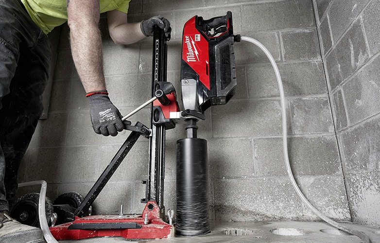 MX FUEL コアドリルスタンド｜高精度・安全な穿孔作業を支える