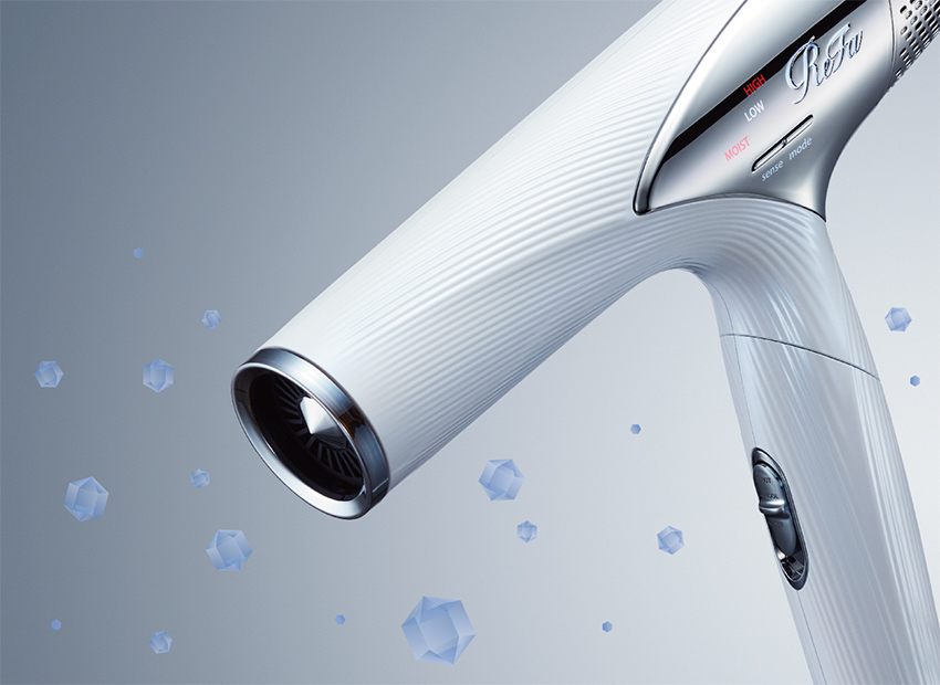 プロの技と仕上がりを叶える「ReFa BEAUTECH DRYER SMART（リファ