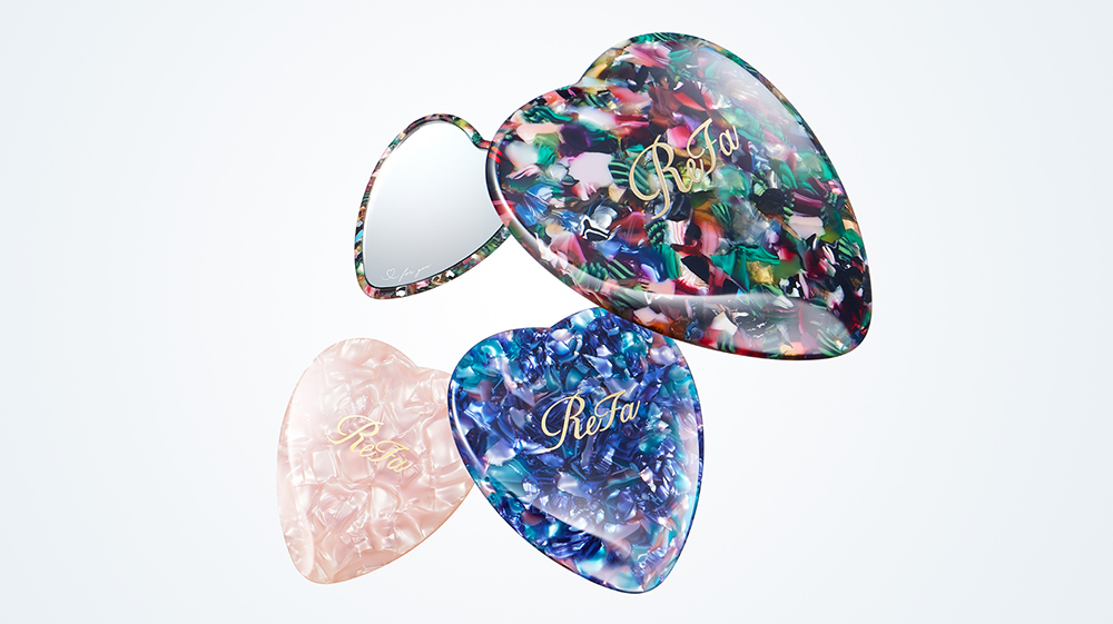 シックで上質なデザインのコーム、ミラーを3点セットにした ReFa