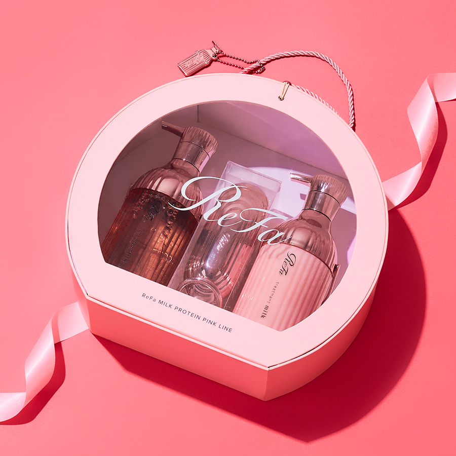 人気のヘアケアシリーズを特別なギフトBOXに詰め込んだReFa MILK