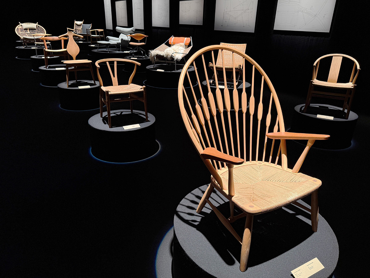 椅子の巨匠」の神髄 ― 「ハンス・ウェグナー展」（レポート