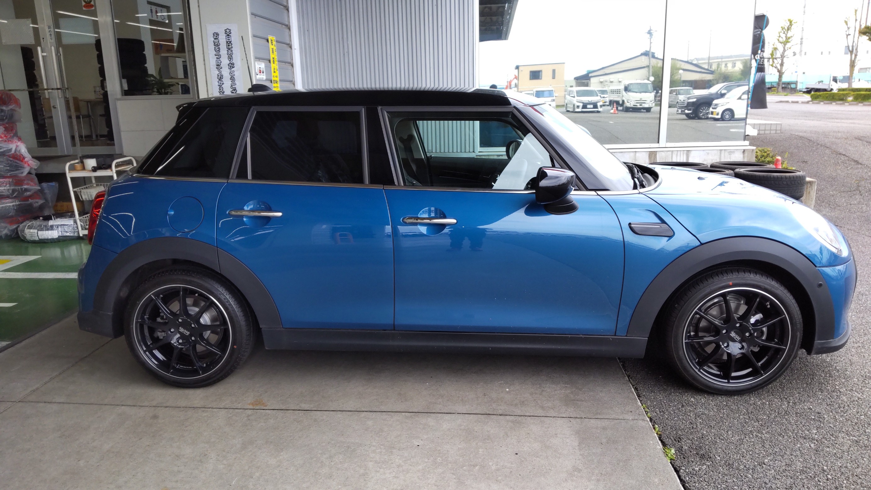 ミニ クーパーD✖️エコピア✖️OZ ヴェローチェGT | BMW MINI タイヤ