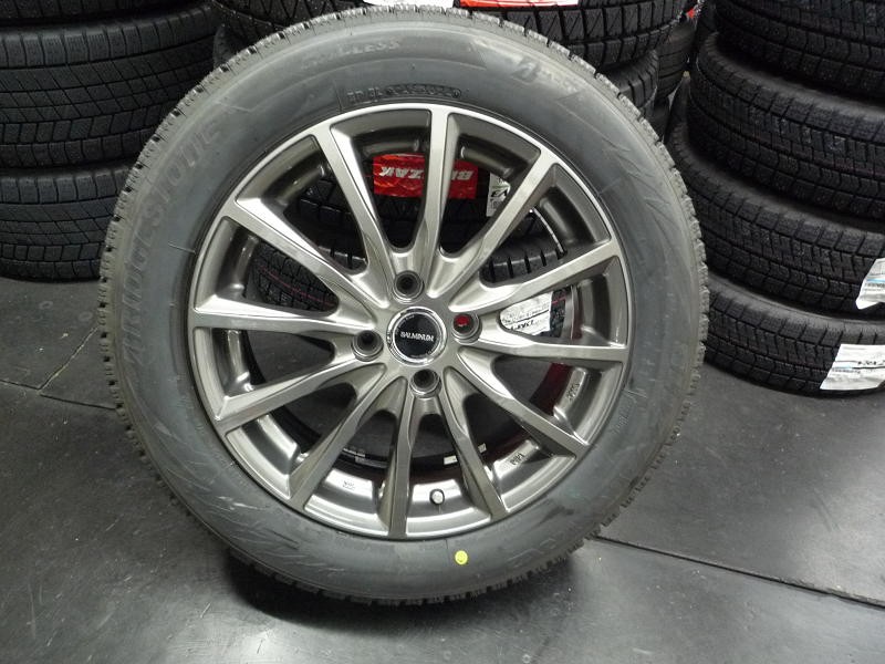 タイヤ交換】日産ノート ブリヂストンブリザックVRX2 185/60R16