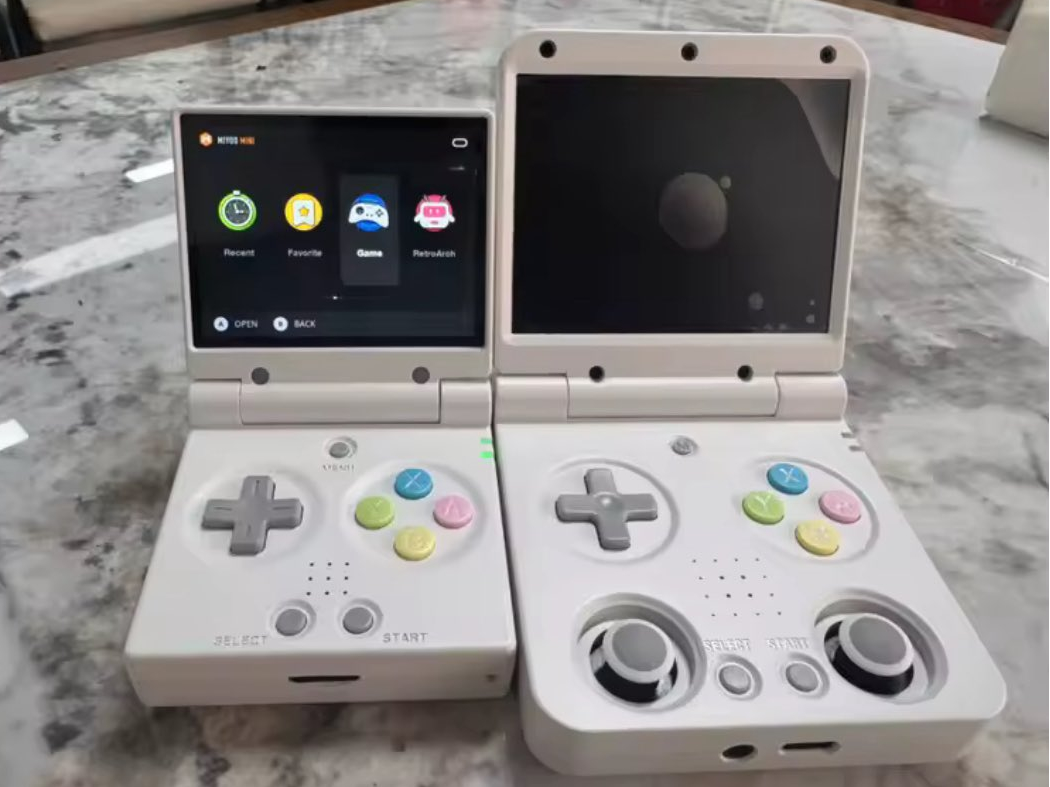 Miyoo Mini Flip: Pocket-friendly clamshell gaming handheld