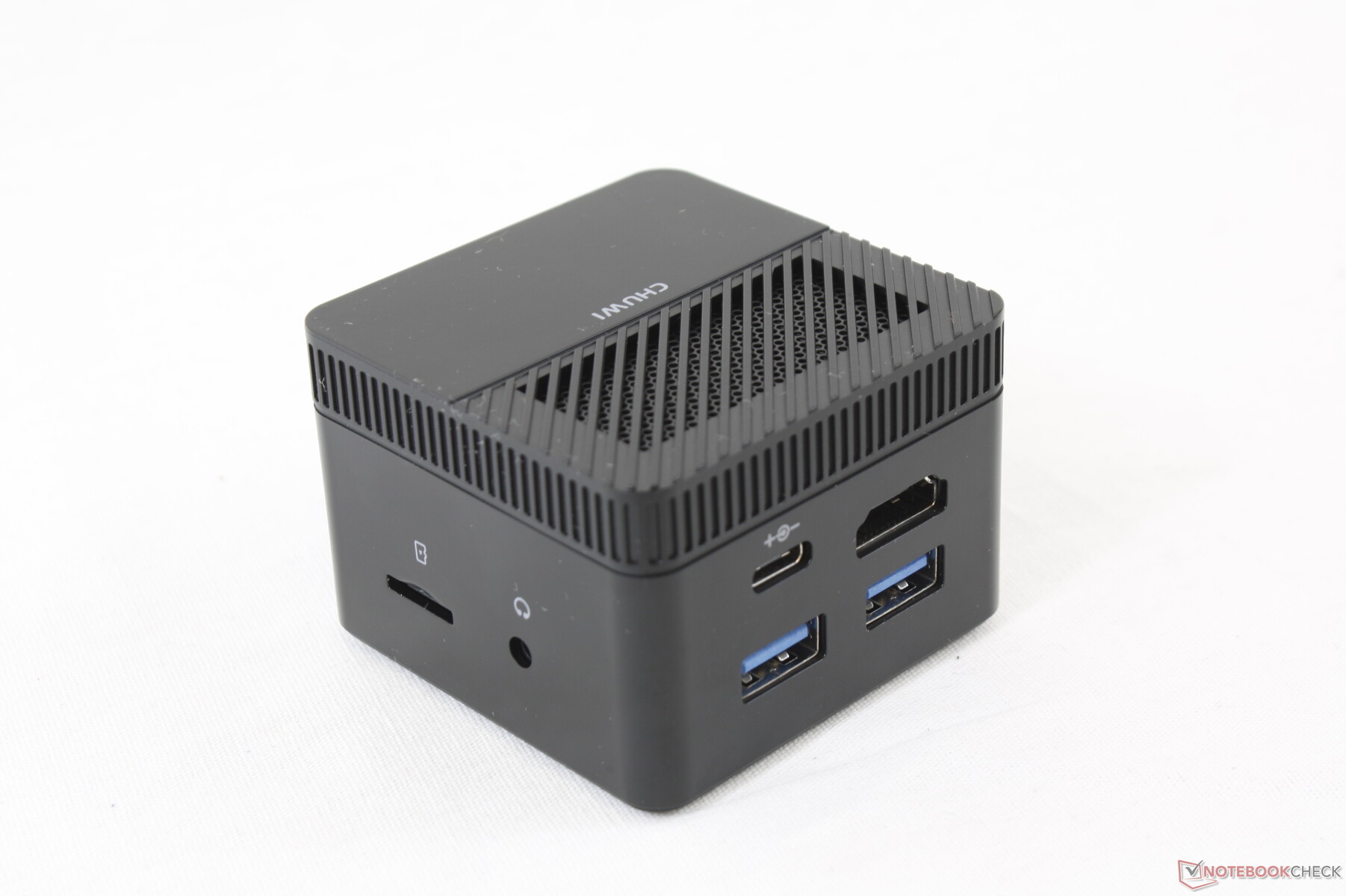 Chuwi LarkBox Celeron J4115 Review: A 4K Mini PC So Small, It's