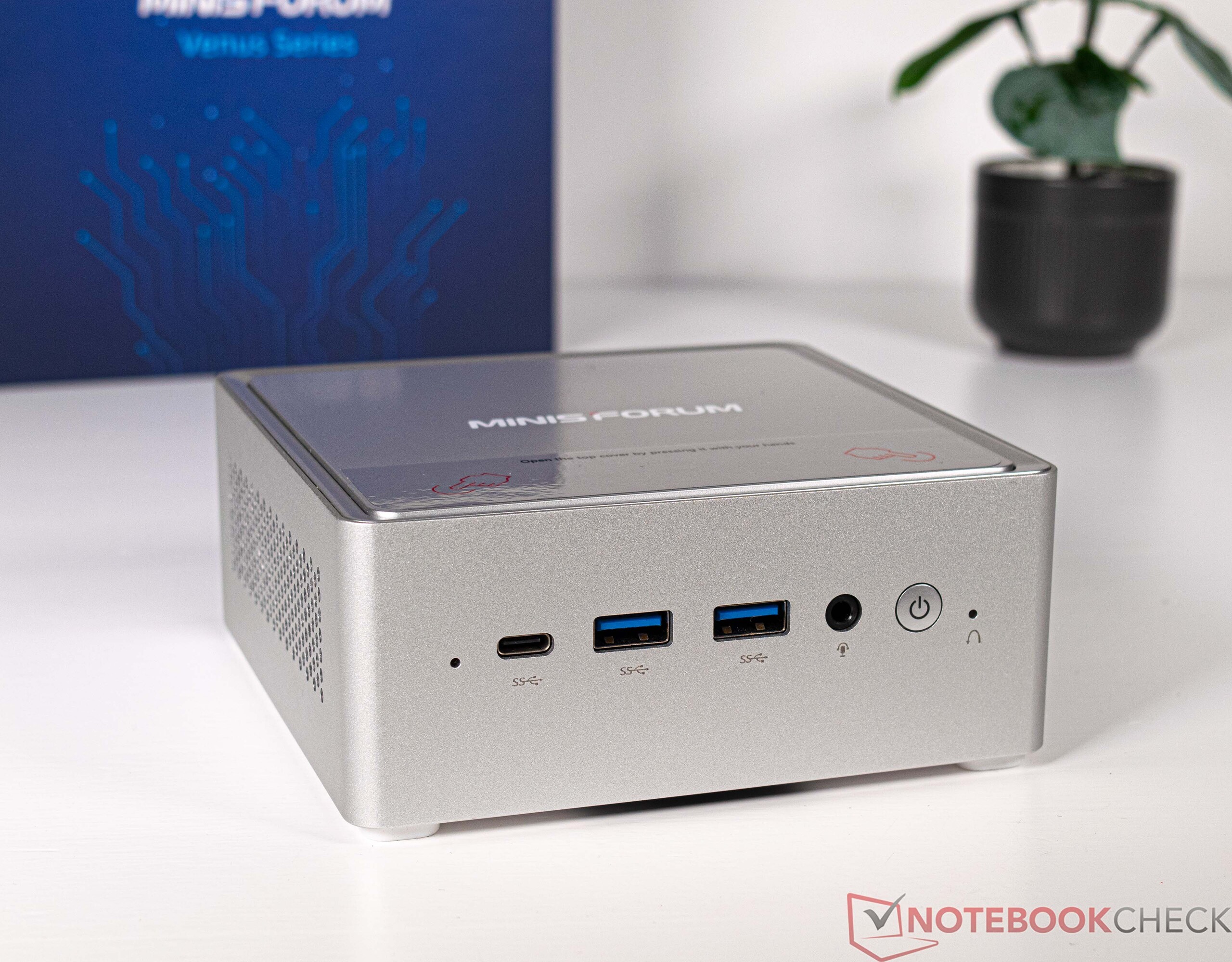 Minisforum Venus Series NAB6 review: The sleek mini PC with a fast