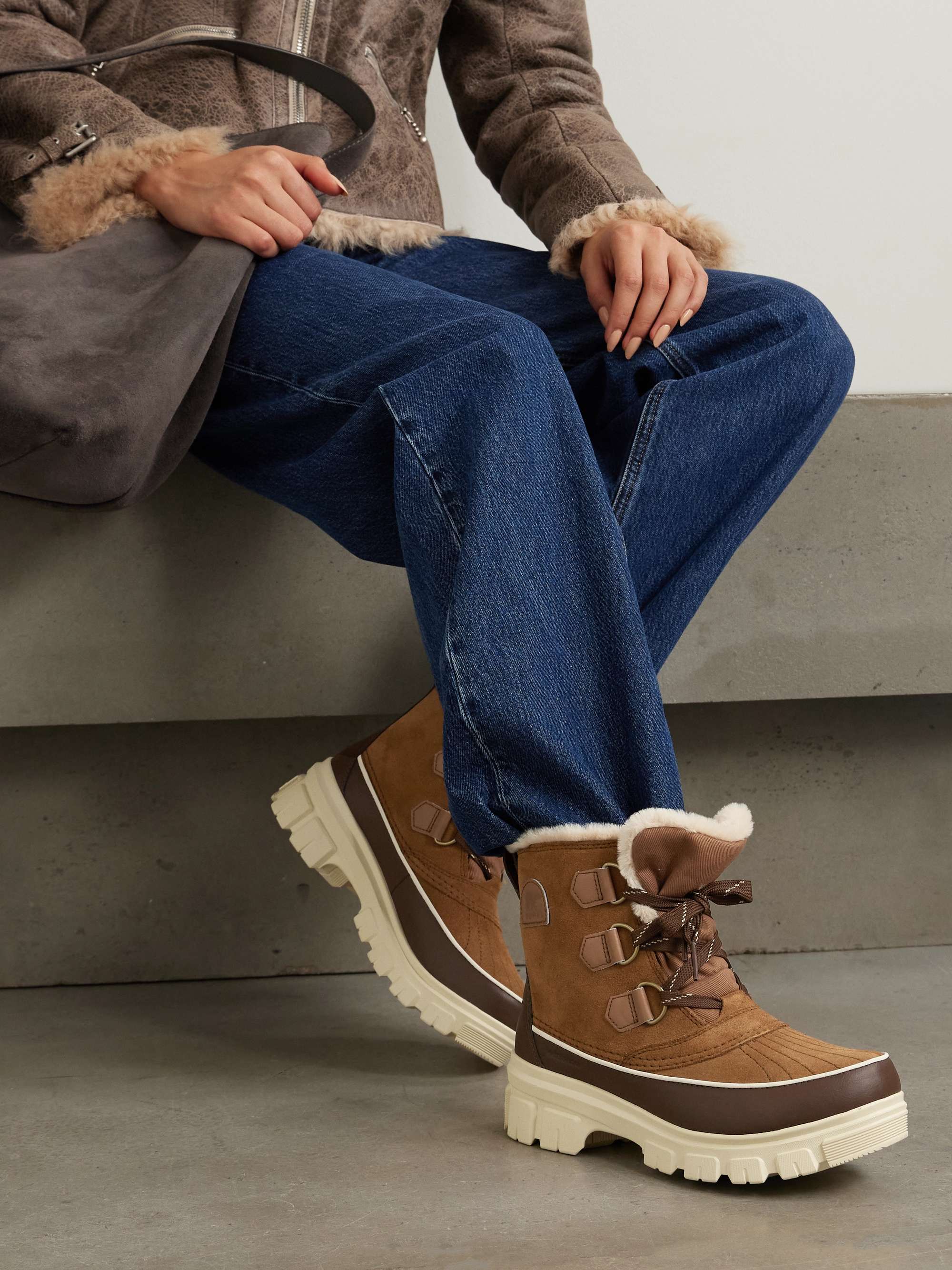 SOREL Torino V Ankle Boots aus Veloursleder mit Futter aus