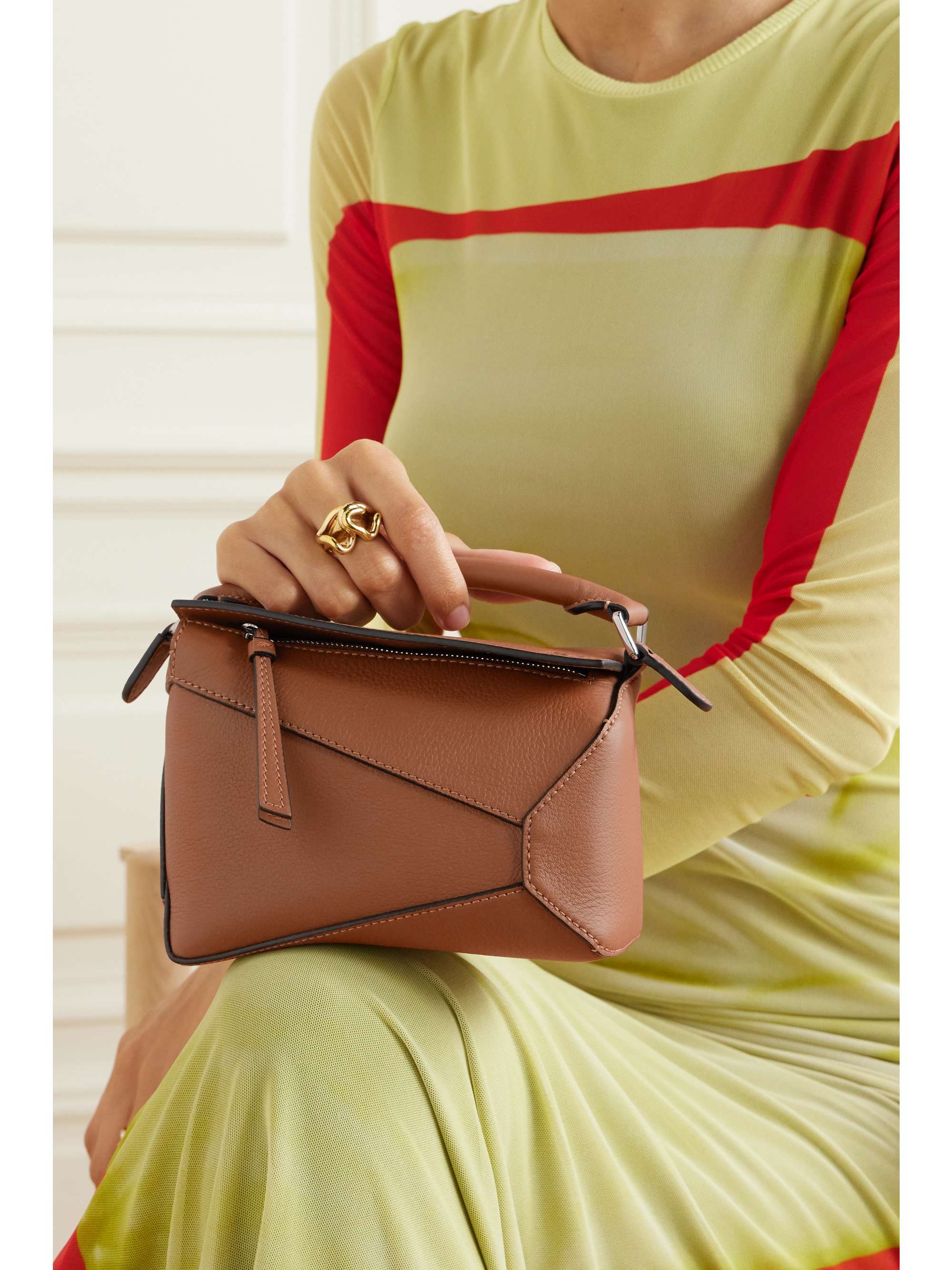 LOEWE Puzzle Edge mini textured-leather shoulder bag | NET-A-PORTER
