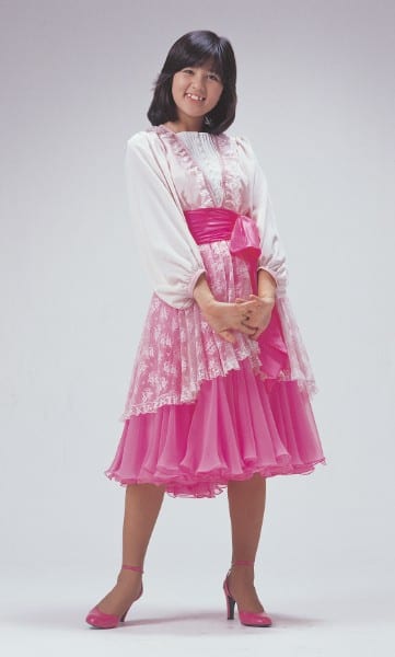 写真】デビュー40年の石野真子が語る「アイドル時代と今と今後」｜NEWS