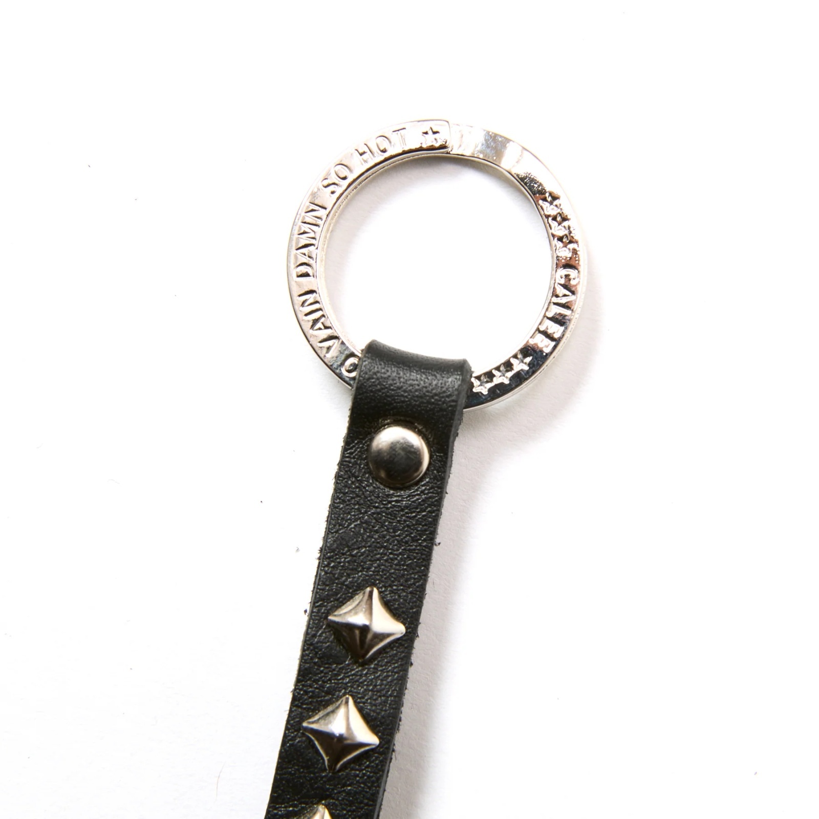CALEE(キャリー) キーホルダー STUDS LEATHER KEY HOLDER CL-25AW003LE