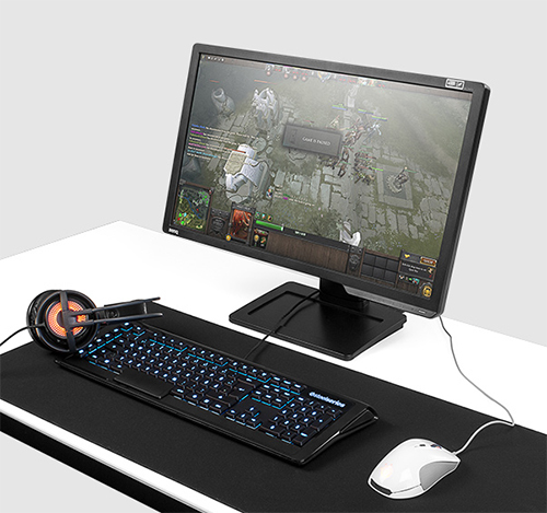 SteelSeries』が横幅90センチの大型ゲーミングマウスパッド