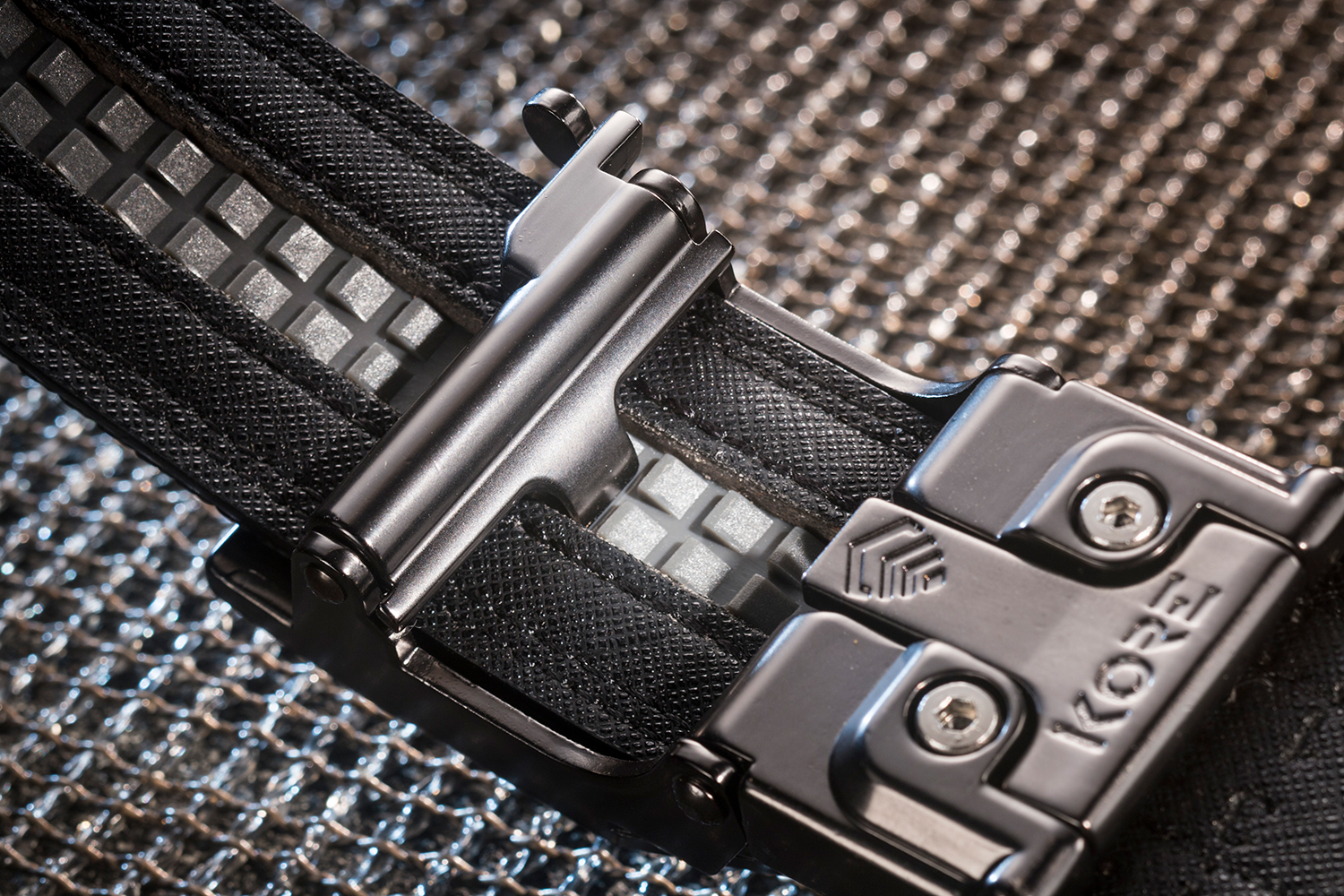 コアエッセンシャルズ バッファローレザー ガンベルト 1.5インチ幅