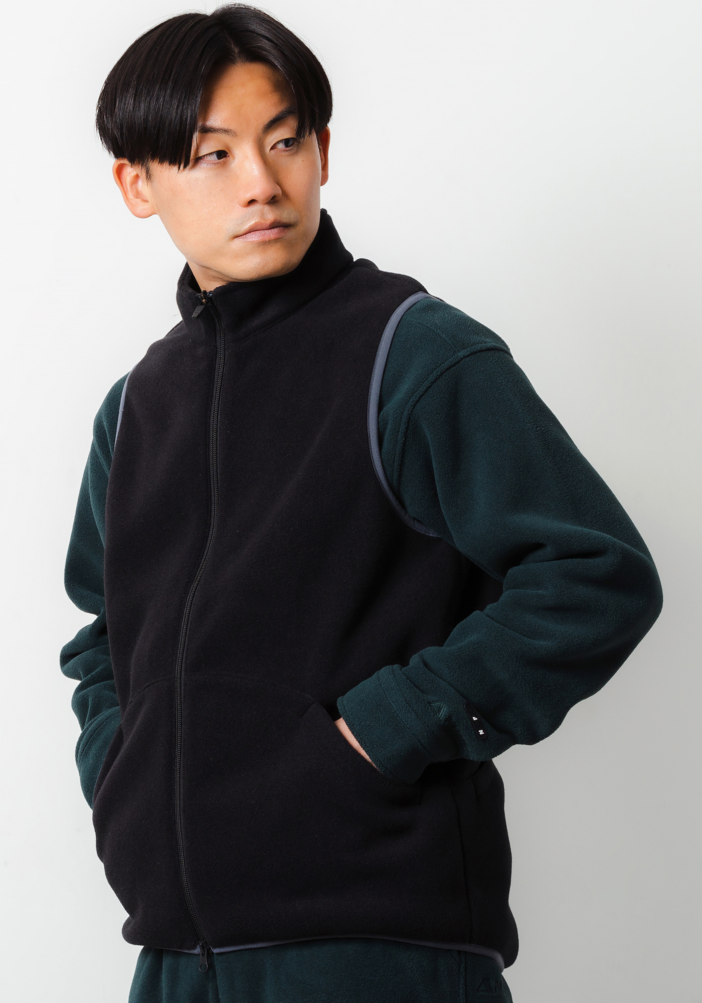 POLARTEC ジップアップベスト｜narifuri オンラインストア