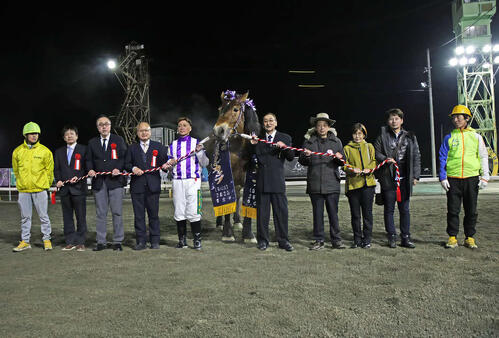 ばんえい競馬でメムロボブサップが重賞最多勝利数＆通算収得賞金額の