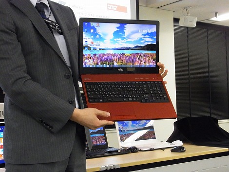 富士通LIFEBOOK AH53/Uレビュー/富士通FMVパソコン比較購入ガイド