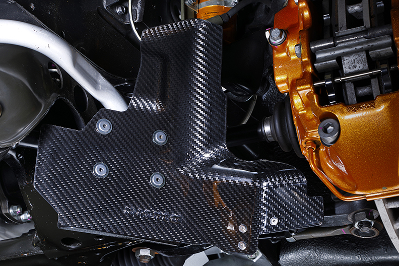 NISMO | NEWS RELEASE | スカイラインGT-R用 カーボンブレーキエア