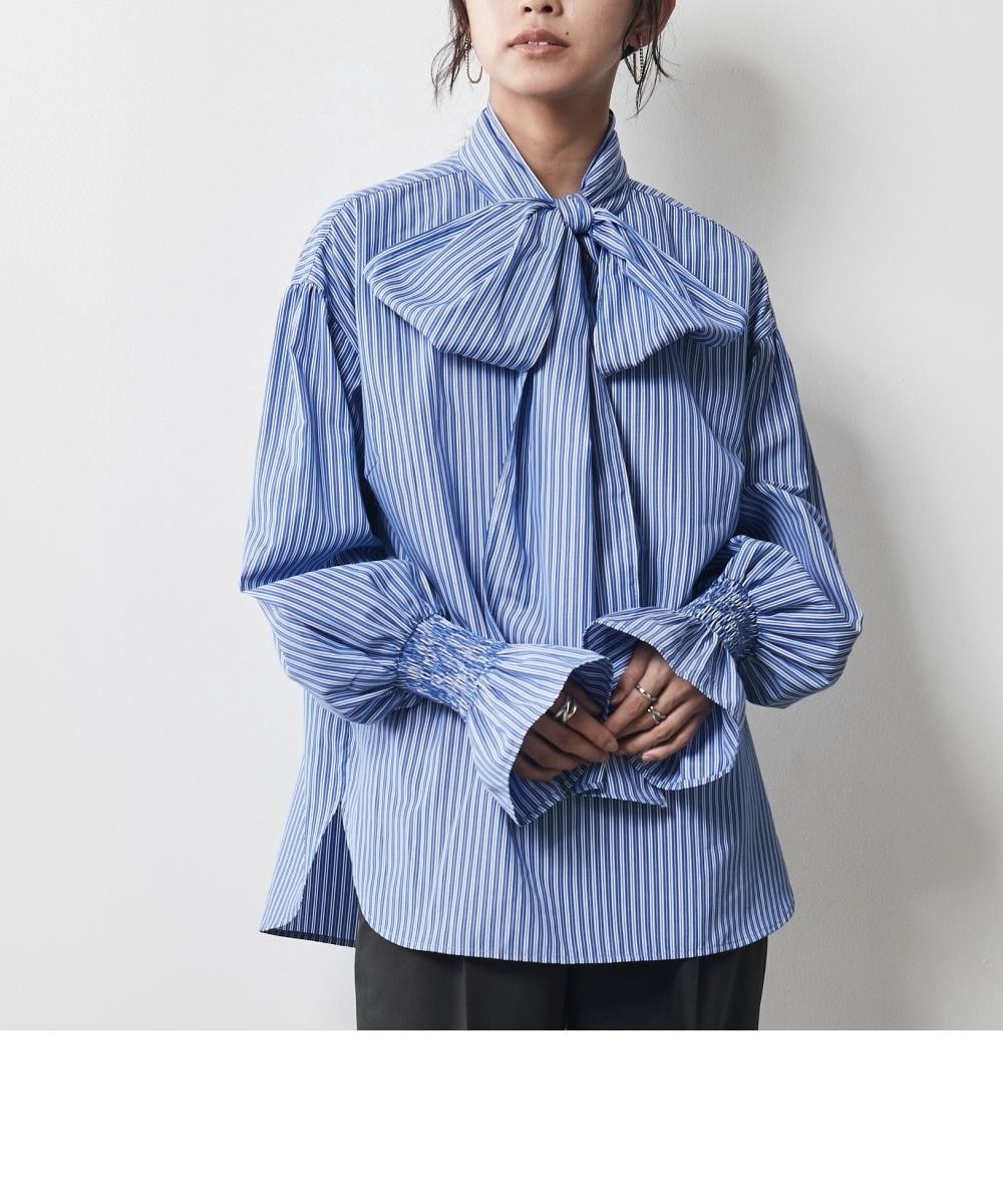 大きいサイズ ビッグリボン付き袖フリルストライプブラウス シック