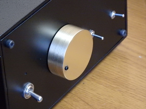 知名オーディオのアンプ