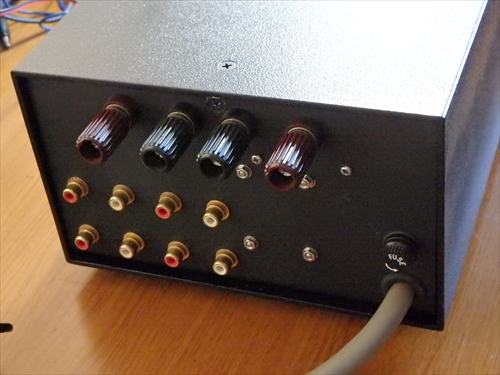 知名オーディオのアンプ