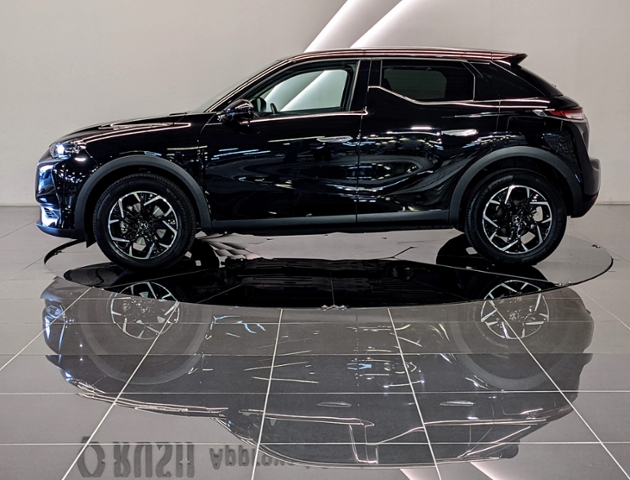 DSオートモビルDS3 クロスバック ソーシック レザーED 特別仕様