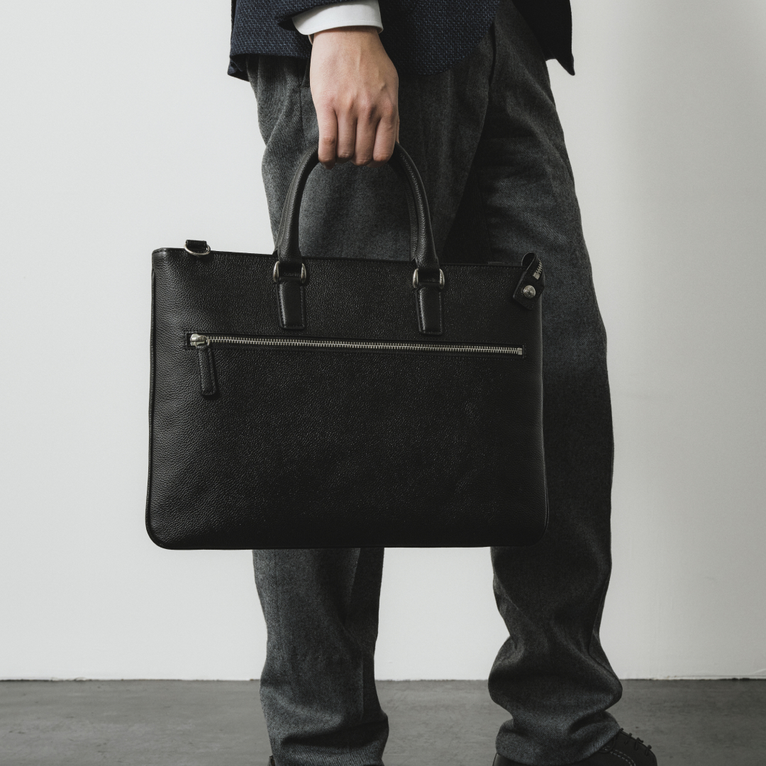 SOMÈSで叶えるメンズビジネススタイル | ソメスサドル【日本の革鞄と馬具】