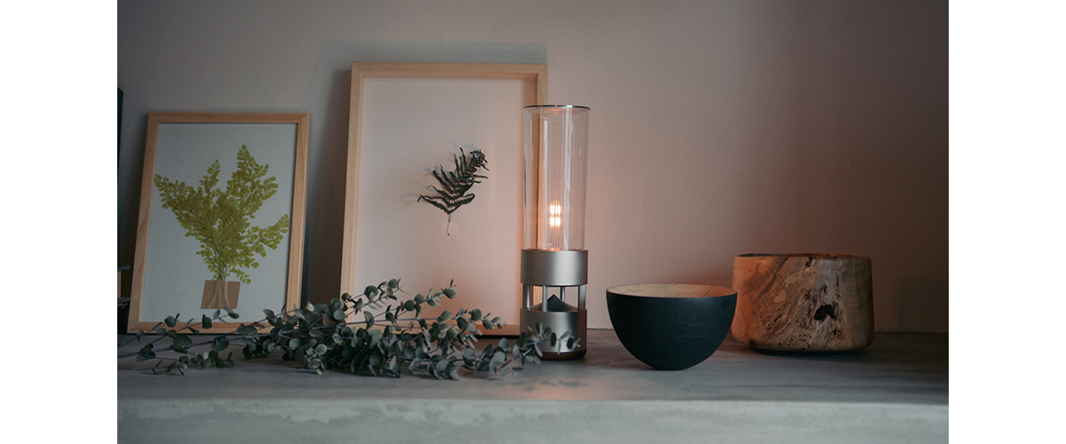 LSPX-S1 特長 : デザイン | アクティブスピーカー／ネックスピーカー