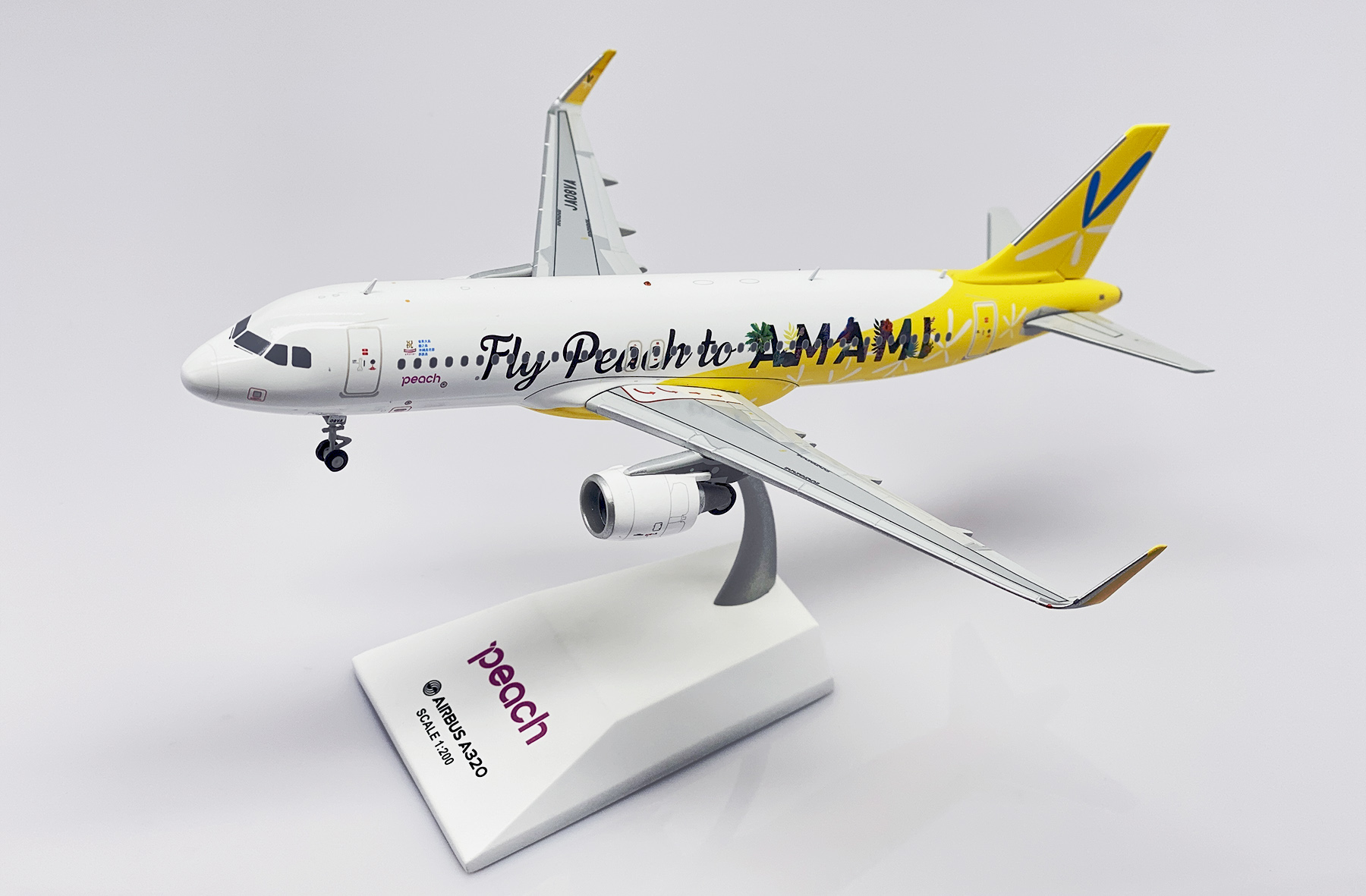 ScaleModelStore.com :: JC Wings 1:200 - EW2320014 - Peach Aviation