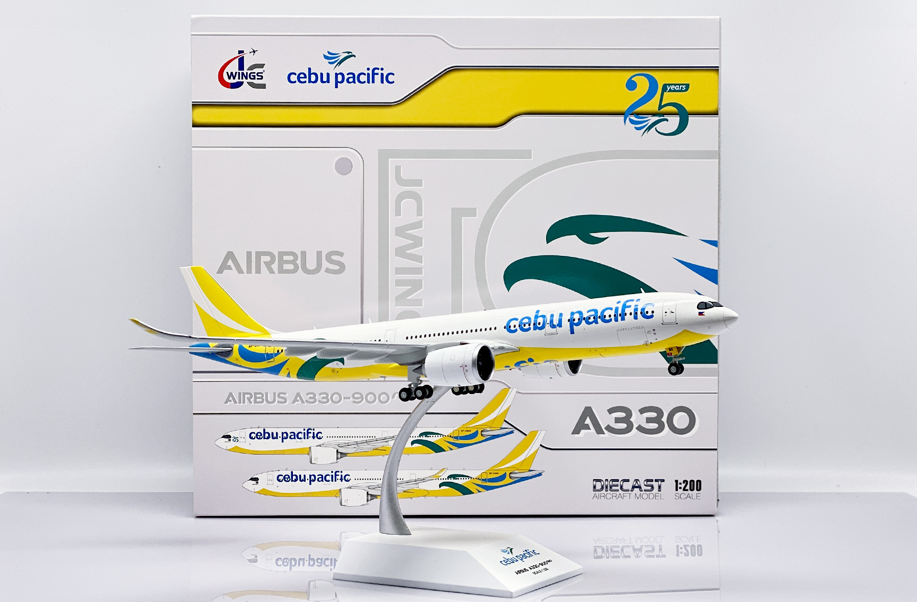 ScaleModelStore.com :: JC Wings 1:200 - XX20235 - Cebu Pacific Air