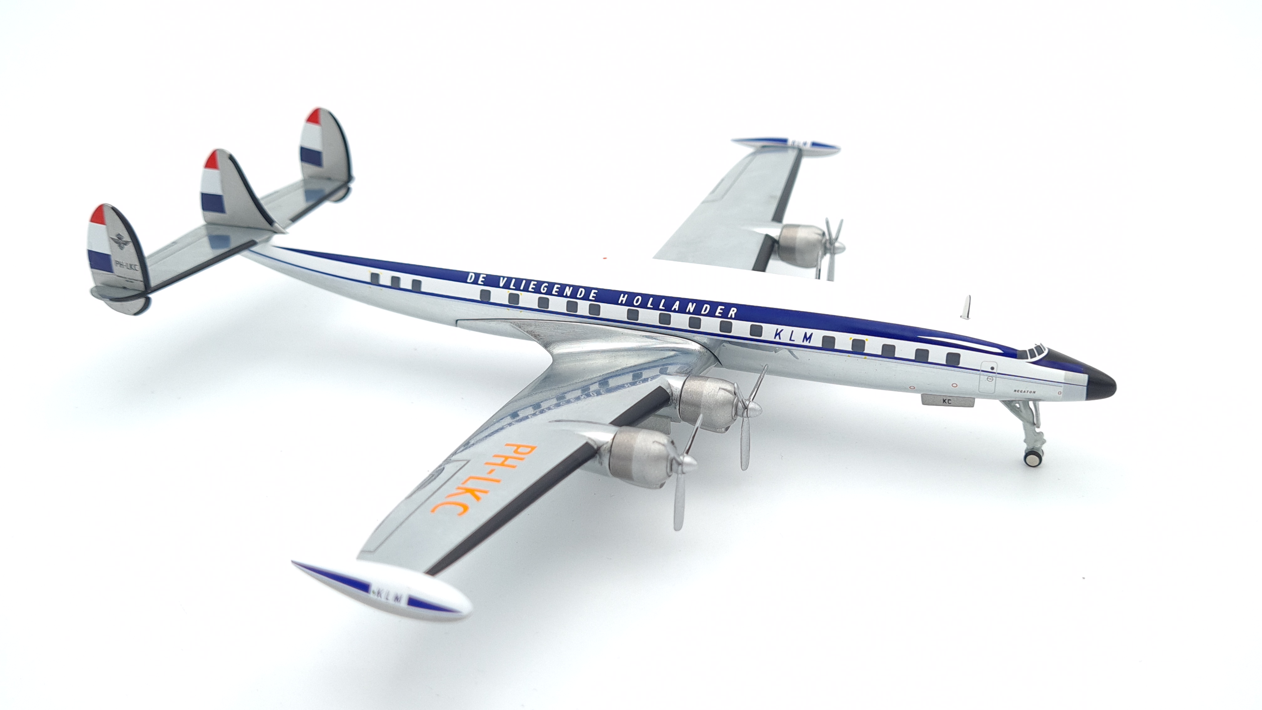 ScaleModelStore.com :: Herpa Wings 1:200 - 571616 - KLM Lockheed L