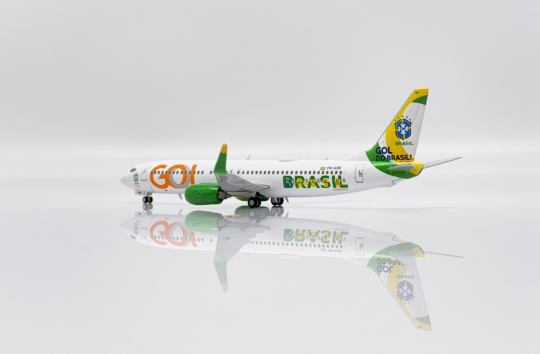 ScaleModelStore.com :: JC Wings 1:400 - XX40131 - GOL Linhas