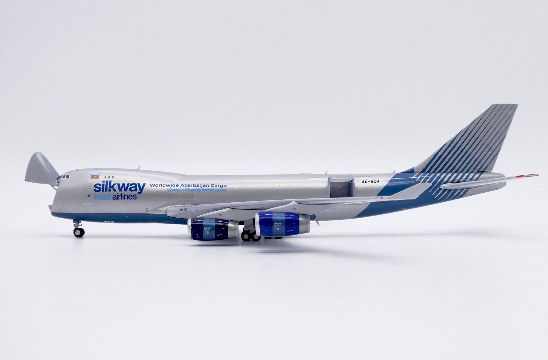 ScaleModelStore.com :: JC Wings 1:400 - LH4316C - Silk Way West