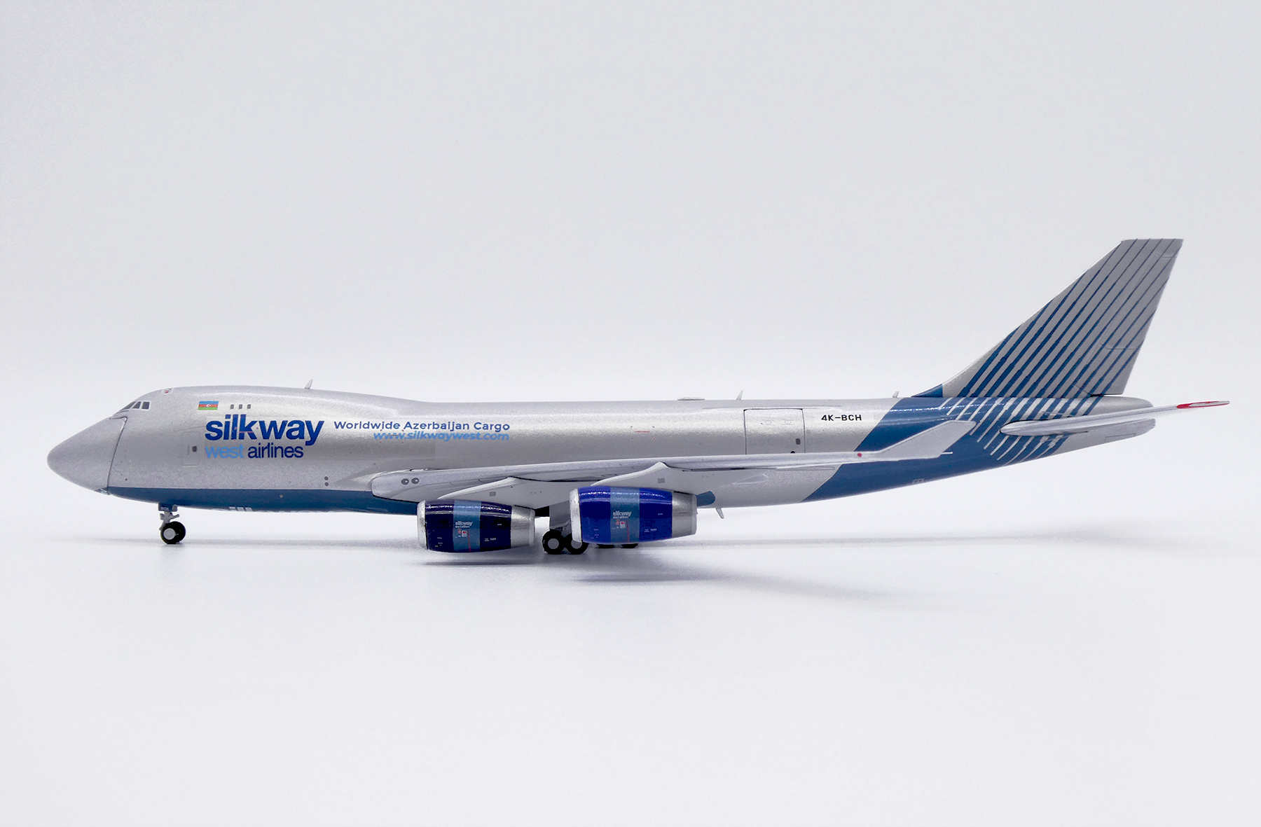 ScaleModelStore.com :: JC Wings 1:400 - LH4316C - Silk Way West