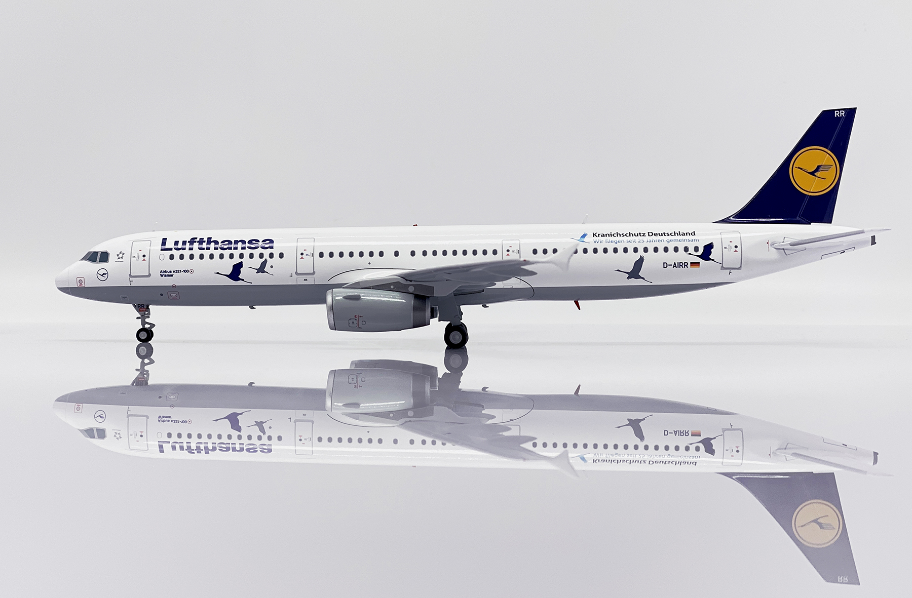 ScaleModelStore.com :: JC Wings 1:200 - SA2032 - Lufthansa Airbus A321