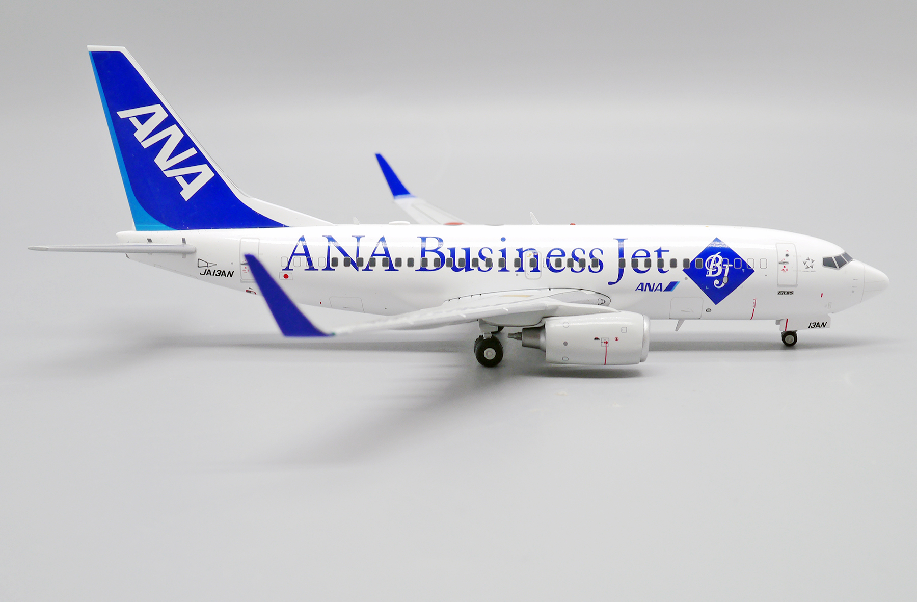 航空機・ヘリコプター JC Wings 1/200 ANA B737-700 JA02AN 航空機