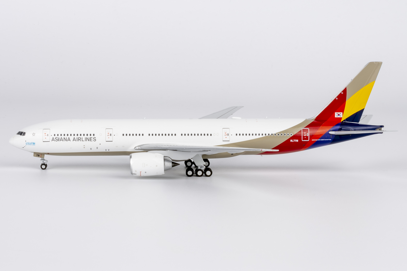 ScaleModelStore.com :: NG Models 1:400 - 72066 - Asiana Airlines